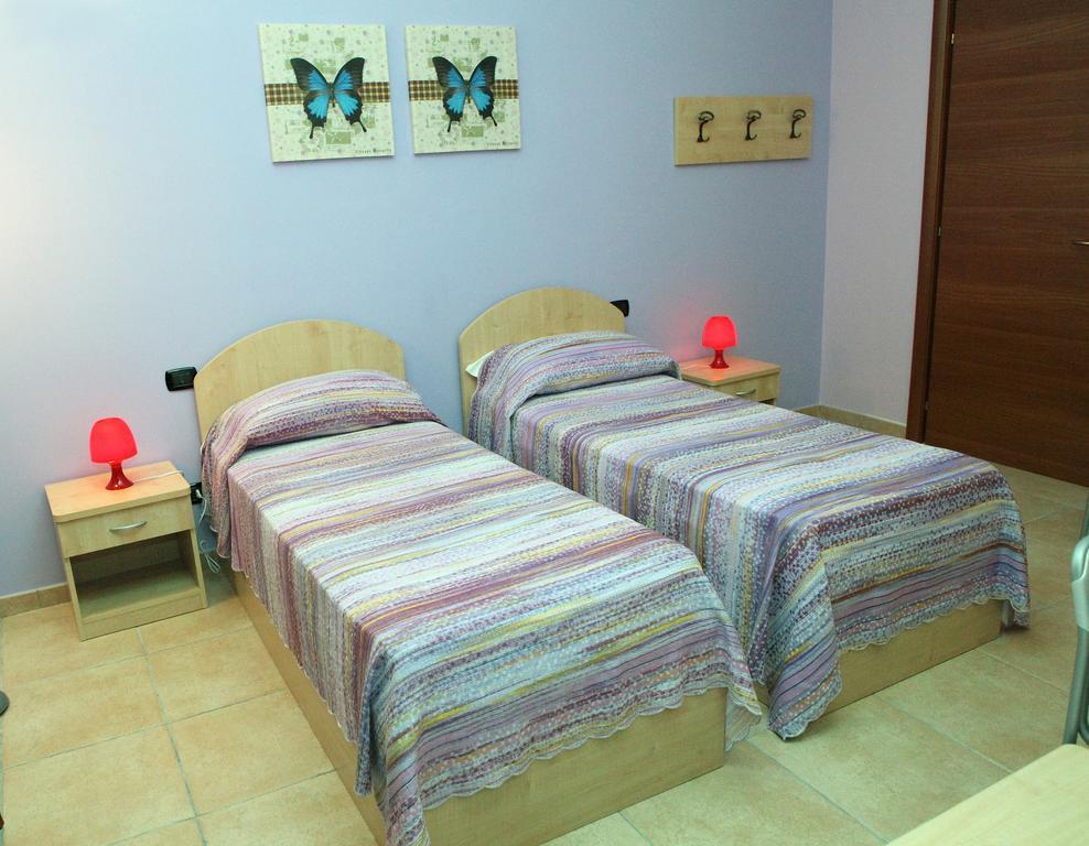 Casadelmela B&B Μιλάτσο Δωμάτιο φωτογραφία